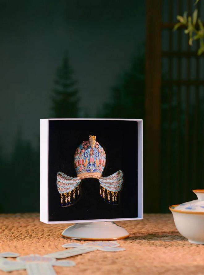 皇后龙凤花钗冠”立体冰箱贴太美了！新葡京重磅联名！来自西湖边的“宋代